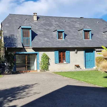 Gite De Groupe Le Domaine - 26 Personnes Au Coeur Des Pyrenees L O Domaine De Geu Дом отдыха Geu